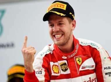 Vettel supera Hamilton, vence no Bahrein e vira líder isolado do Mundial de F-1