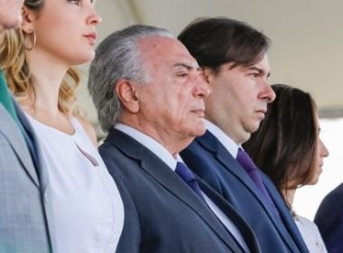 Temer decide manter os oito ministros alvos de inquéritos no STF, diz colunista