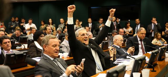 Reforma Trabalhista: Comissão Câmara aprova relatório