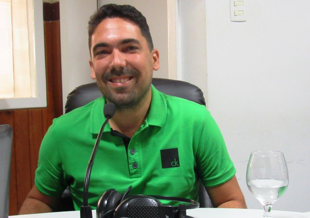 Madre de Deus: Prefeito Jeferson embarca para Cuba em viagem oficial