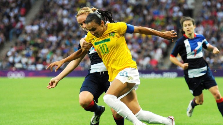 Marta revela conversas com Kaká sobre transferência para Orlando
