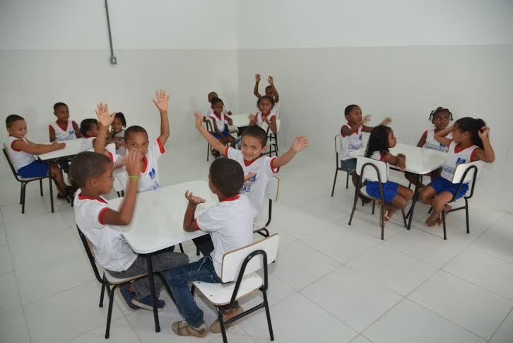 Candeias: Após greve, mais de 13 mil alunos da rede municipal voltam às aulas nesta sexta-feira