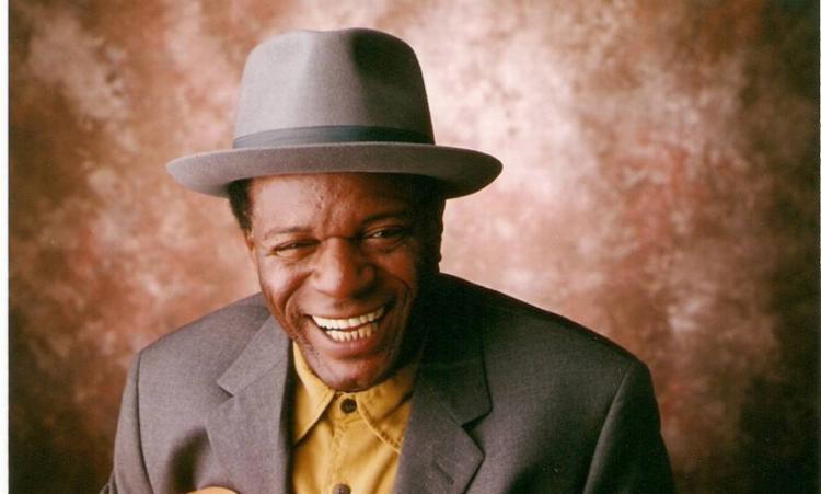 Morre no Rio, aos 70 anos o sambista Almir Guineto