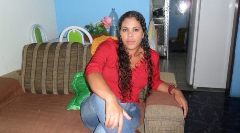 Mulher é assassinada dentro de casa em Camaçari; ex-marido é o principal suspeito