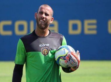Goleiro Rafael Santos chega à Salvador para assinar com o Bahia nesta quinta