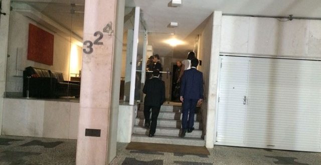 Rio de Janeiro: PF faz buscas em casa de Aécio, irmã e braço direito