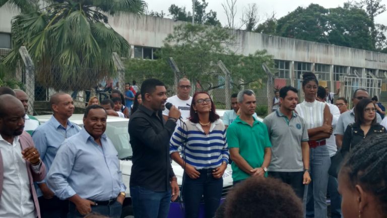 São F. do Conde: Prefeito entrega viaturas e anuncia nova unidade escolar
