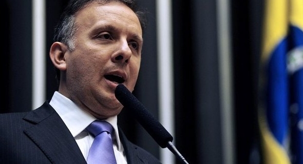 Líder do governo fala em convencer base para aprovar reforma da Previdência