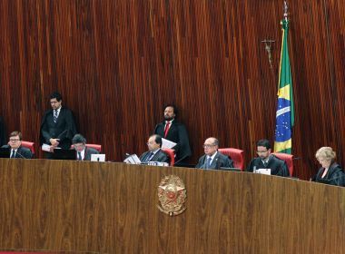 TSE pode absolver chapa Dilma Rousseff-Michel Temer, afirma coluna