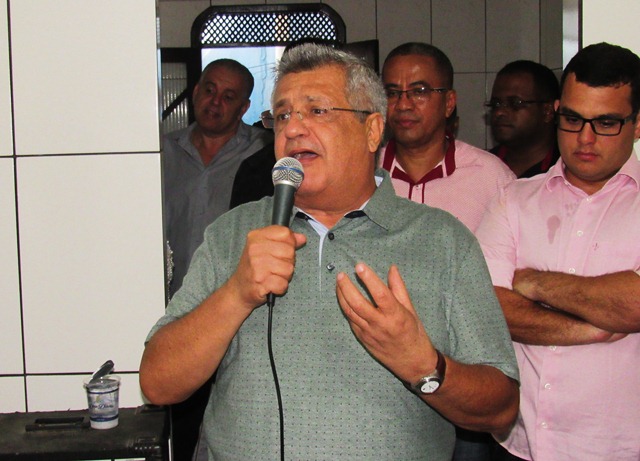 DEPUTADO DEFENDE SAÍDA DE TEMER DA PRESIDÊNCIA