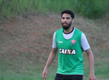 Wallace é registrado no BID e vai reestrear contra o Palmeiras
