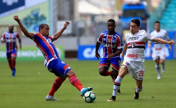Após quase dois meses sem ganhar, Bahia marca 2 a 1 contra o São Paulo
