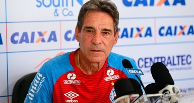 Carpegiani ressalta dificuldades do Bahia contra o Flu e convoca torcida
