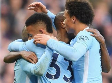Gabriel Jesus marca, City bate Arsenal e segue disparado na liderança do Inglês