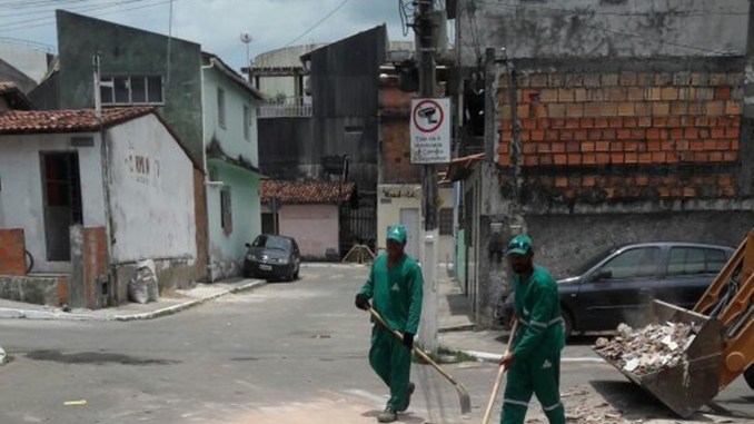 MADRE DE DEUS: DESCARTE DE ENTULHO VAI RENDER MULTA DE ATÉ R$ 2 MIL