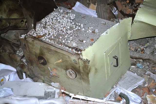 AMÉLIA RODRIGUES: BANDIDOS EXPLODEM AGÊNCIA BANCÁRIA