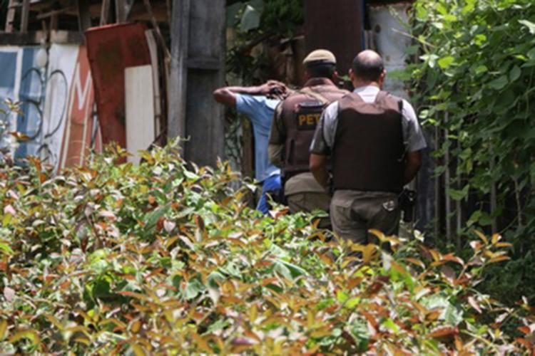 Policiamento é reforçado em dois bairros de Salvador após ataque a ônibus