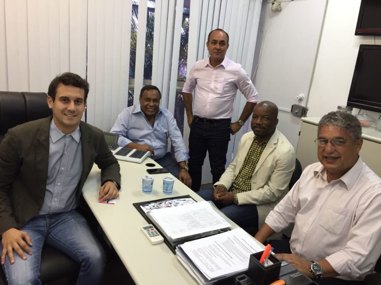 SÃO F. DO CONDE: PREFEITO ASSINA CONTRATOS PARA CONSTRUÇÃO DO TERMINAL MARÍTIMO