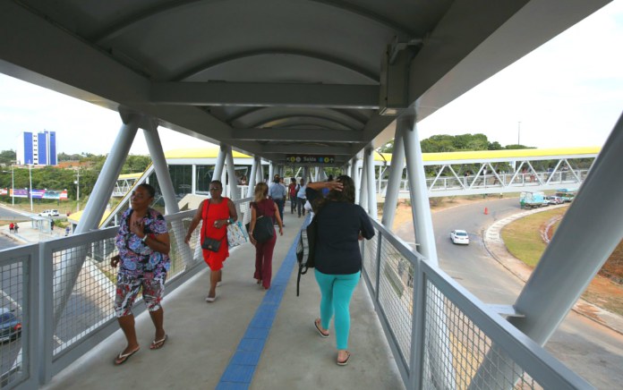 PASSARELA DA ESTAÇÃO CAB DO METRÔ DE SALVADOR É INAUGURADA