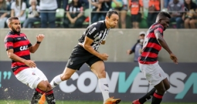 Vitória joga mal e perde para o Atlético-MG por 2 a 1