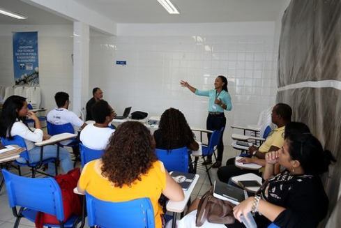 Pescadores de Candeias, Maragogipe e Saubara recebem capacitação sobre políticas públicas