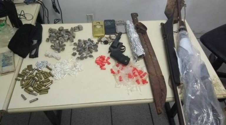 SÃO F. DO CONDE: QUATRO HOMENS SÃO PRESOS EM OPERAÇÃO CONTRA O TRÁFICO