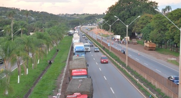 No WhatsApp, caminhoneiros falam em paralisação pelo menos até terça