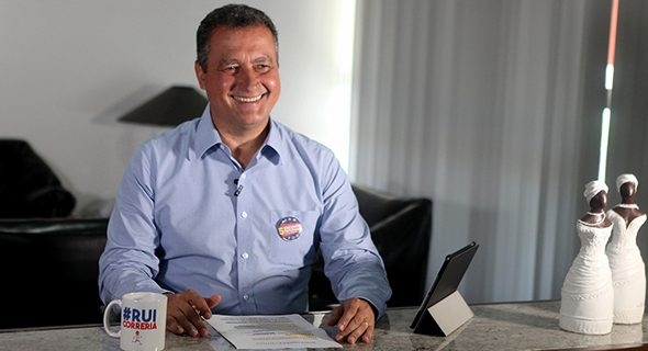 Rui anuncia contratação de 2 mil professores e nomeação de 20 procuradores