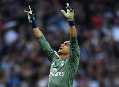 Com grande atuação de Navas, Real segura pressão e se classifica para 3ª final seguida