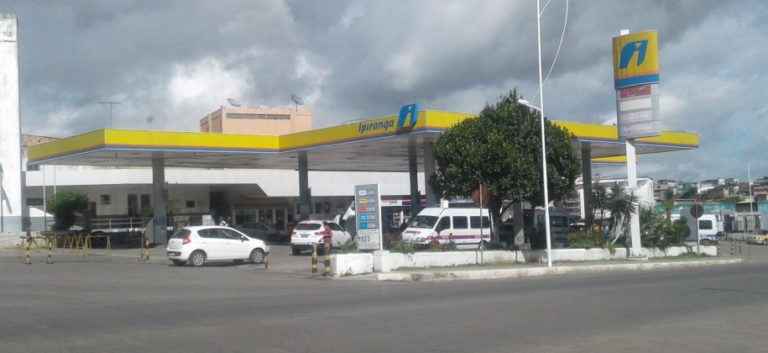 CANDEIAS: POSTOS DE COMBUSTÍVEL ESTÃO SEM GASOLINA E ÁLCOOL