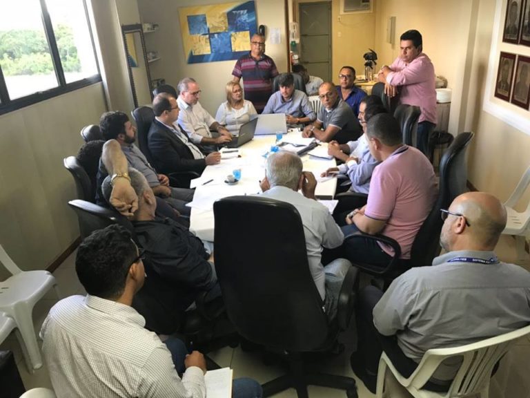 CANDEIAS: REUNIÃO DISCUTE ALTERAÇÕES DO CÓDIGO TRIBUTÁRIO