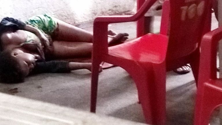 Mulher foi Esfaqueada  no entro de Abastecimento de Candeias