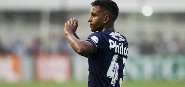 Humilhado, Vitória é goleado pelo Santos por 5 a 2 na Vila Belmiro