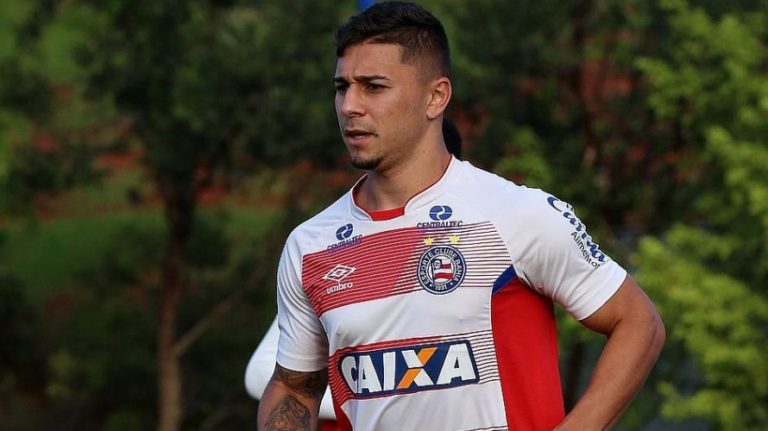 Lateral recebe proposta do exterior e deixa o Bahia