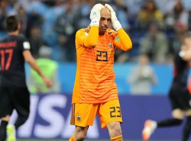 Destaque em Esportes: Após falha, goleiro da Argentina desabafa e revela ameaças