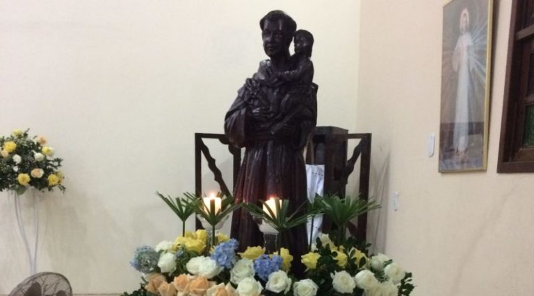 Assista 11ª noite do Trezenário em honra a Santo Antônio