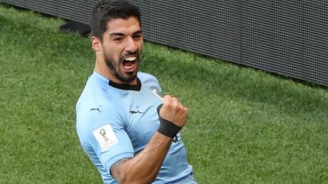 Uruguai bate Arábia Saudita e garante vaga nas oitavas de final