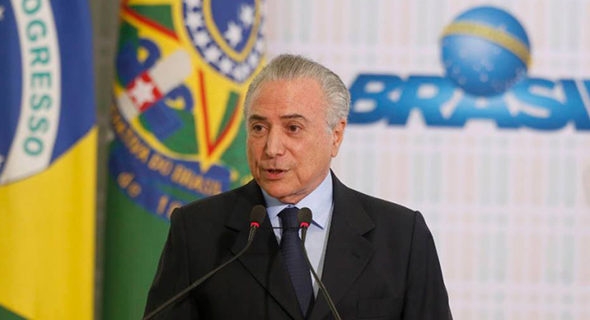 Governo antecipa metade do 13º salário de aposentados para agosto