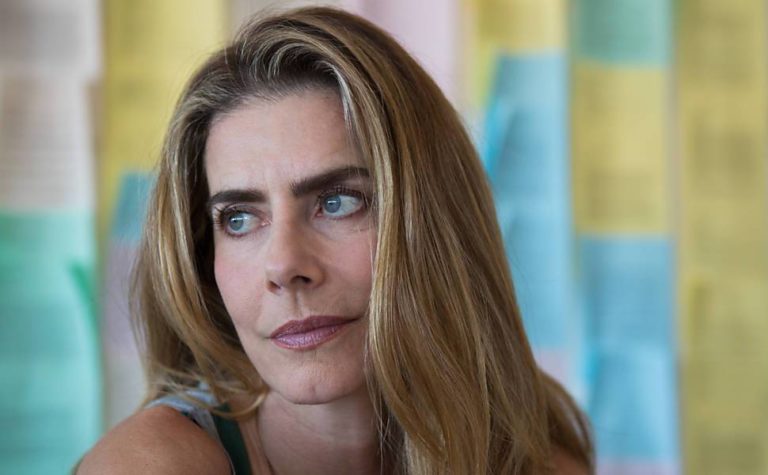 Sem emprego, Maitê Proença processa a Globo e pede 500 mil reais!