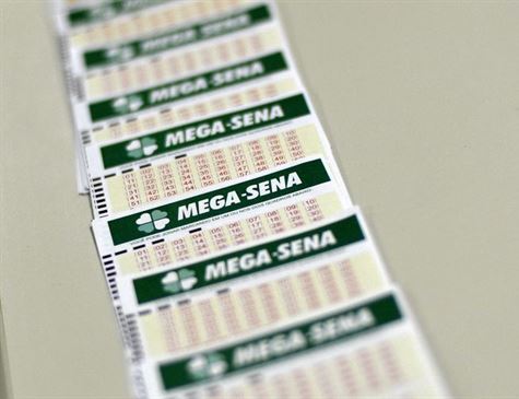 Mega-Sena fica acumulada em R$ 5,5 milhões