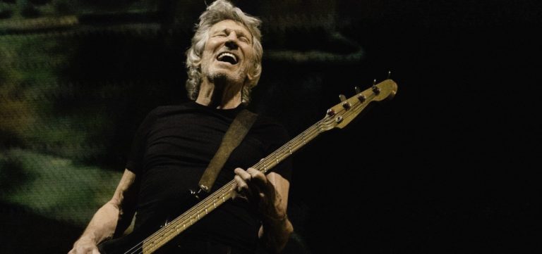 Roger Waters quer visitar Lula na prisão antes de deixar Brasil