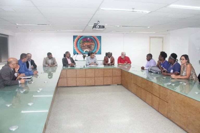 SÃO F. DO CONDE: REUNIÃO DISCUTE SITUAÇÃO DAS ESCOLAS ESTADUAIS DO MUNICÍPIO