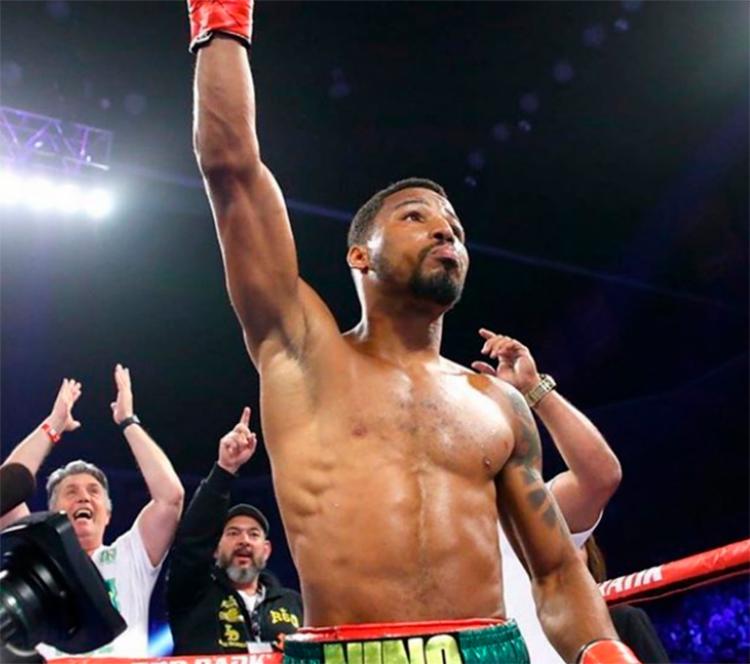 Robson Conceição vence a 10ª seguida no boxe e pede duelo contra campeões