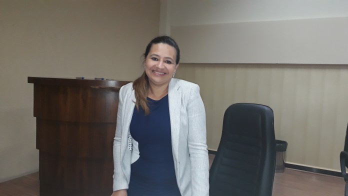 CANDEIAS: VEREADORA LUCIMEIRE MAGALHÃES É ELEITA PRESIDENTE DA CÂMARA