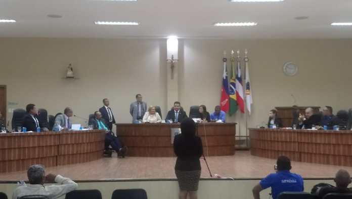 Candeias: Vereadores aprovam projetos do Executivo sobre Guarda Municipal e Táxi