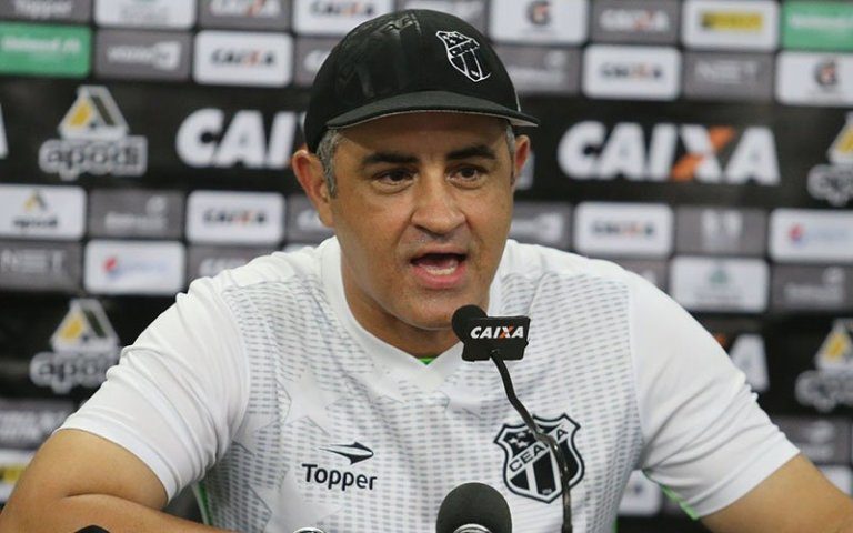 MARCELO CHAMUSCA É O NOVO TÉCNICO DO VITÓRIA