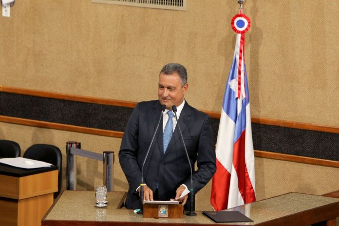 Rui Costa assume 2º mandato prometendo responsabilidade fiscal