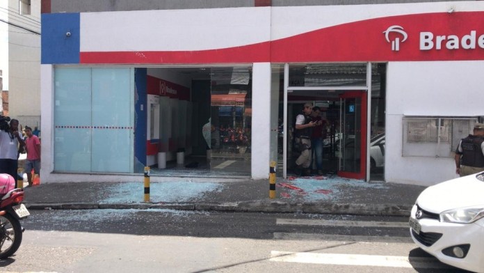 TENTATIVA DE ASSALTO A CARRO-FORTE QUE ABASTECIA BANCO TERMINA EM TROCA TIROS