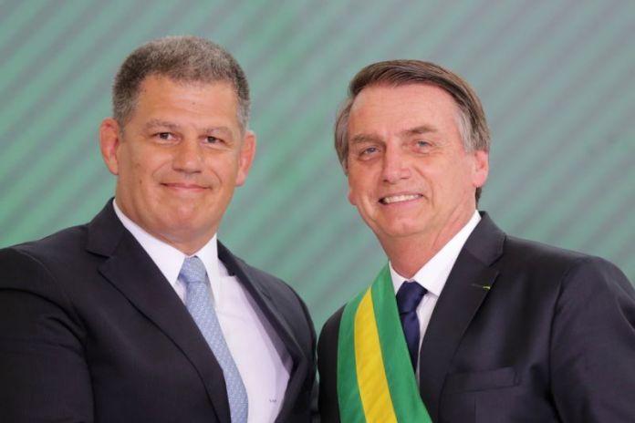 Ministro dos ‘laranjas’ é demitido por Bolsonaro