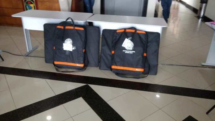 CANDEIAS: KITS PARA A BIOMETRIA SÃO INSTALADOS NA CÂMARA DE VEREADORES